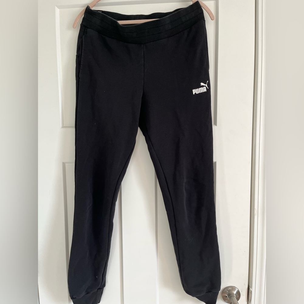 Puma Joggers size M